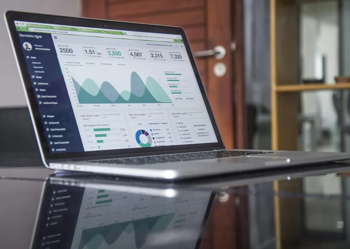 Workflow Automation Engine: End-to-End Financial Visibility Suite for a Global Tech Leader